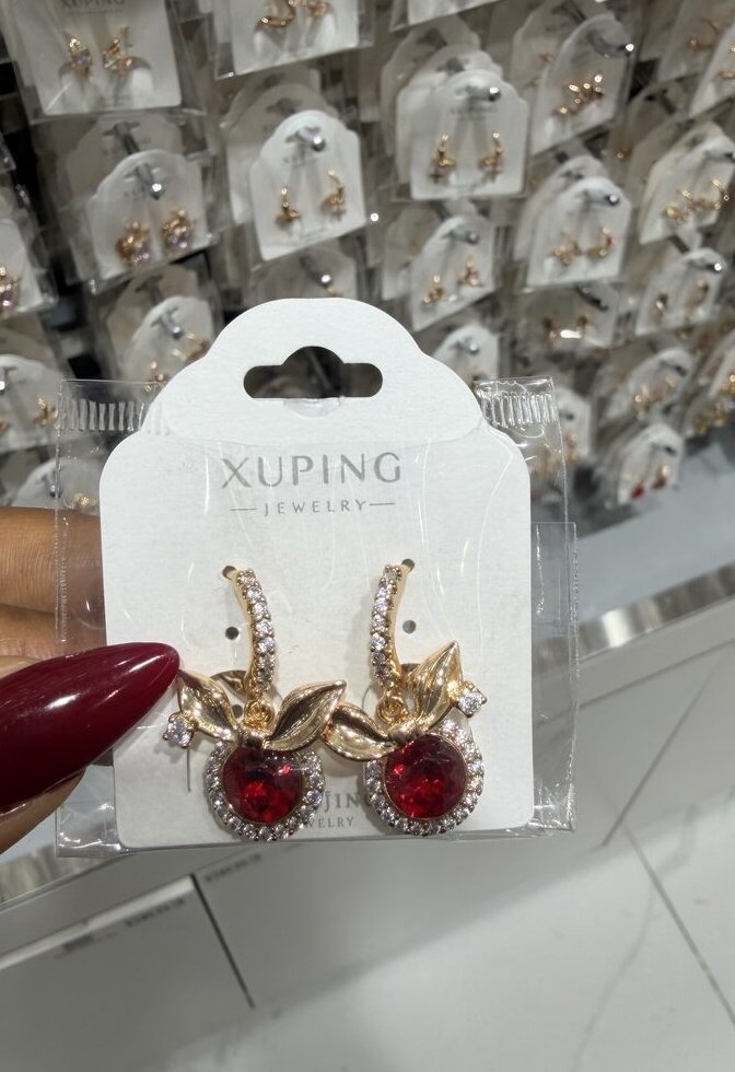 Rouge Heart Earrings